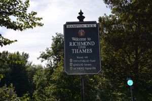 Hampton Wick, Richmond Borough- click for photo gallery